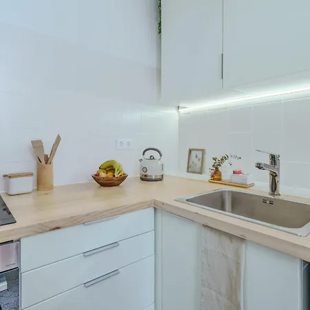 Sunny & Charming Historical Center House Сasa de vacaciones