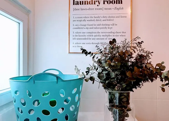 Sunny & Charming Historical Center House