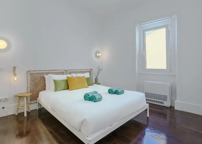 Sunny & Charming Historical Center House