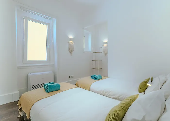 Sunny & Charming Historical Center House