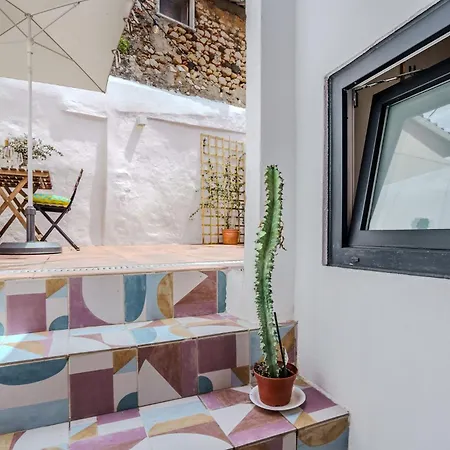Holiday home Sunny & Charming Historical Center House *