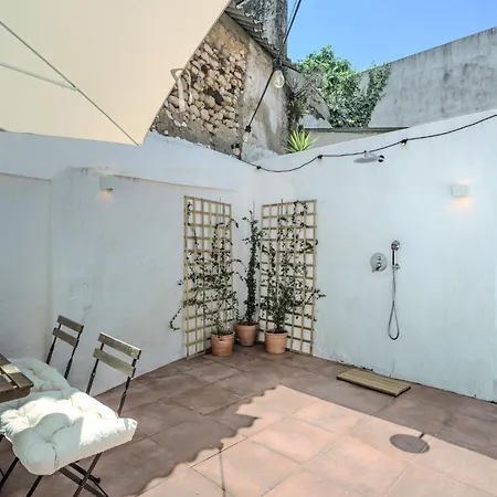 Holiday home Sunny & Charming Historical Center House *