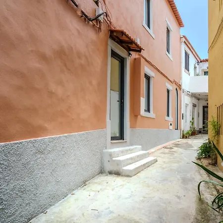 Holiday home Sunny & Charming Historical Center House Oeiras
