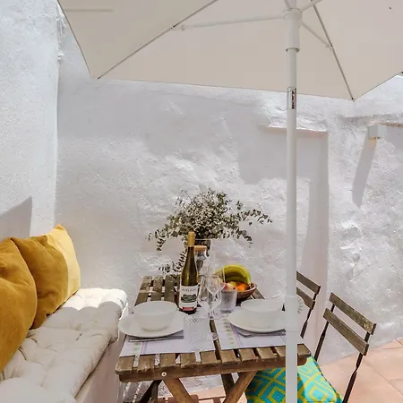Holiday home Sunny & Charming Historical Center House